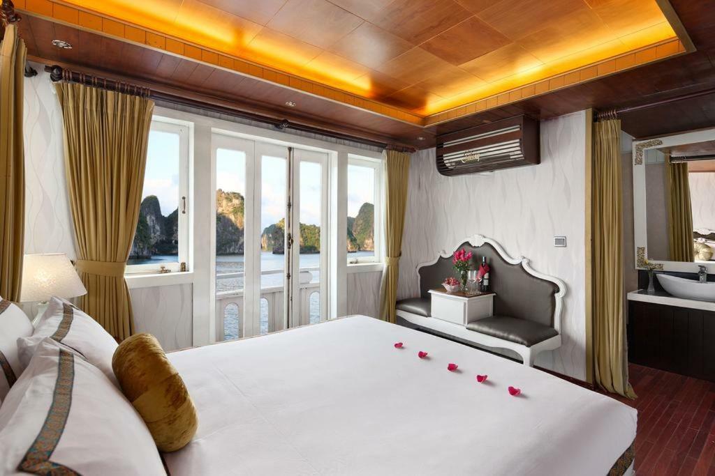 Halong Majestic Legend Cruise Otel Ha Long Dış mekan fotoğraf