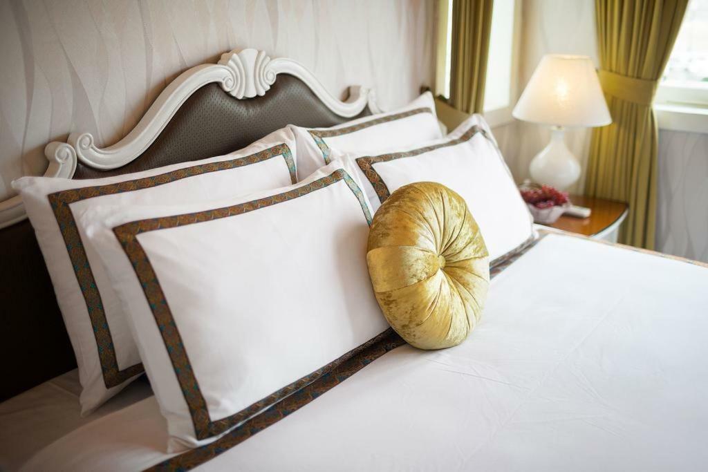 Halong Majestic Legend Cruise Otel Ha Long Dış mekan fotoğraf